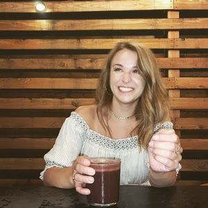 Meet your Posher, Alicia